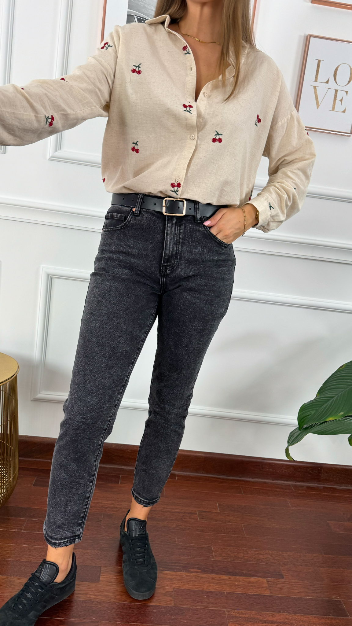 Spodnie mom fit Enza czarne Spodnie mom fit Enza czarne
