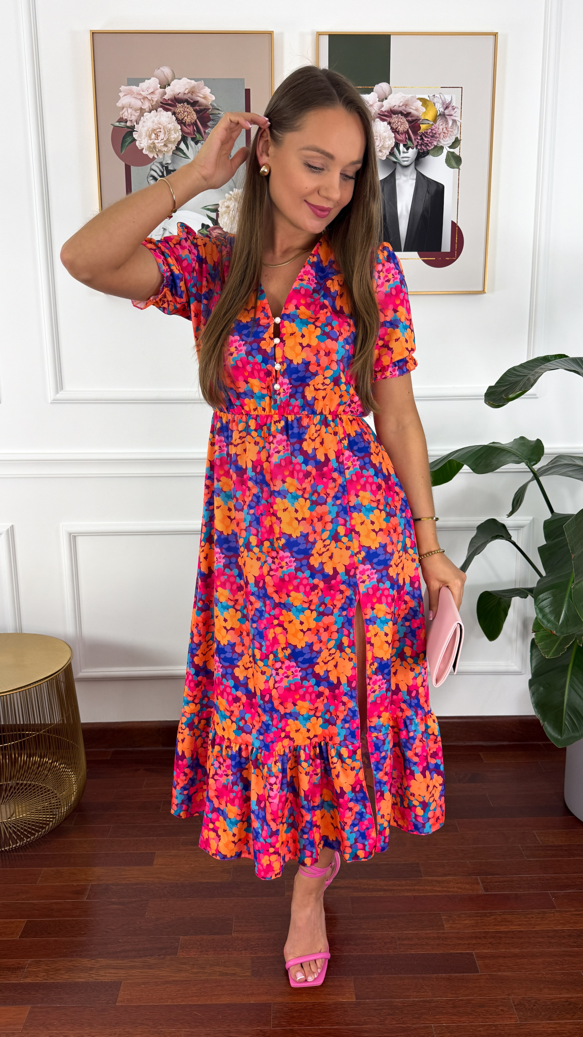 Sukienka midi w kwiatowy print Abby multicolor Sukienka midi w kwiatowy print Abby multicolor