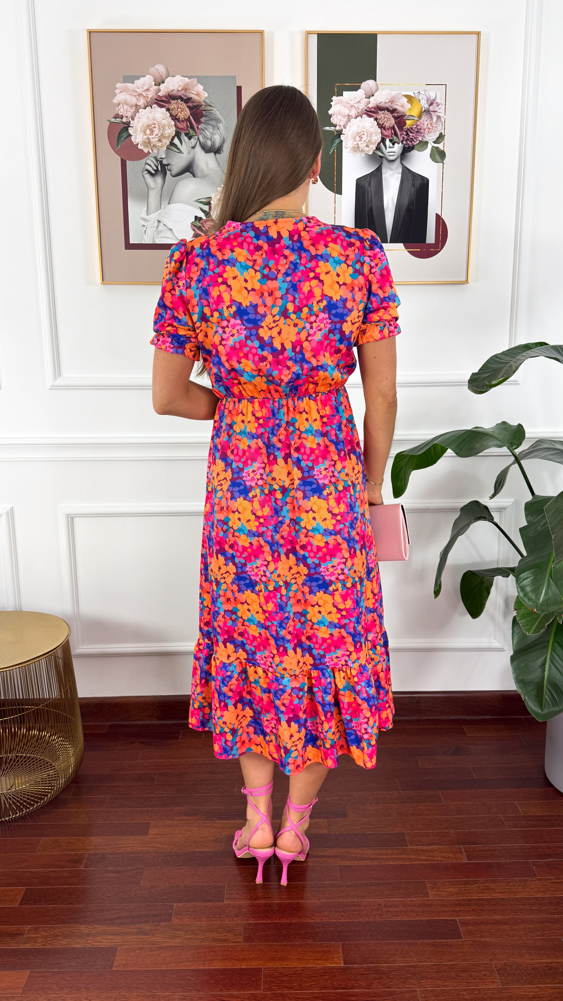 Sukienka midi w kwiatowy print Abby multicolor Sukienka midi w kwiatowy print Abby multicolor